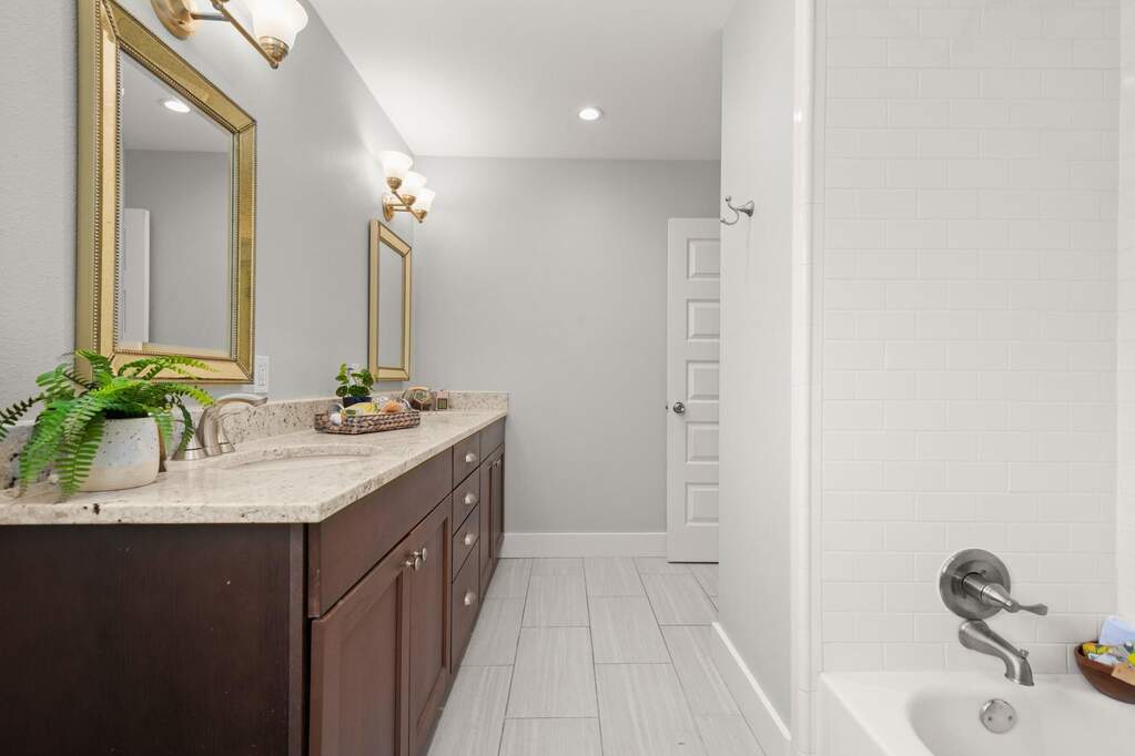3 Bedroom Single Family Home/House's Image 24