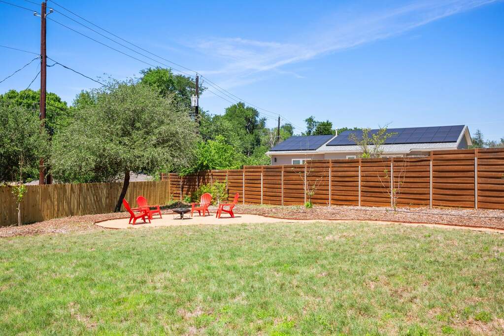 3 Bedroom Single Family Home/House's Image 36