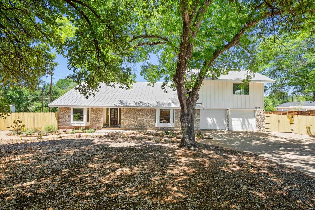 3 Bedroom Single Family Home/House's Image 6