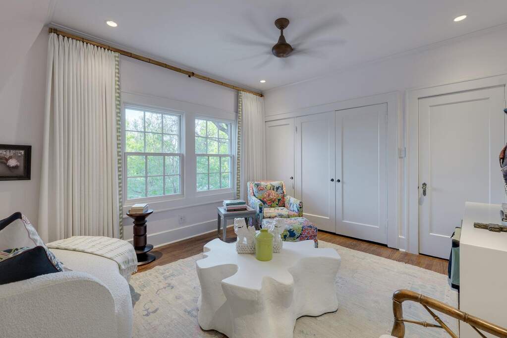 4 Bedroom Single Family Home/House's Image 31