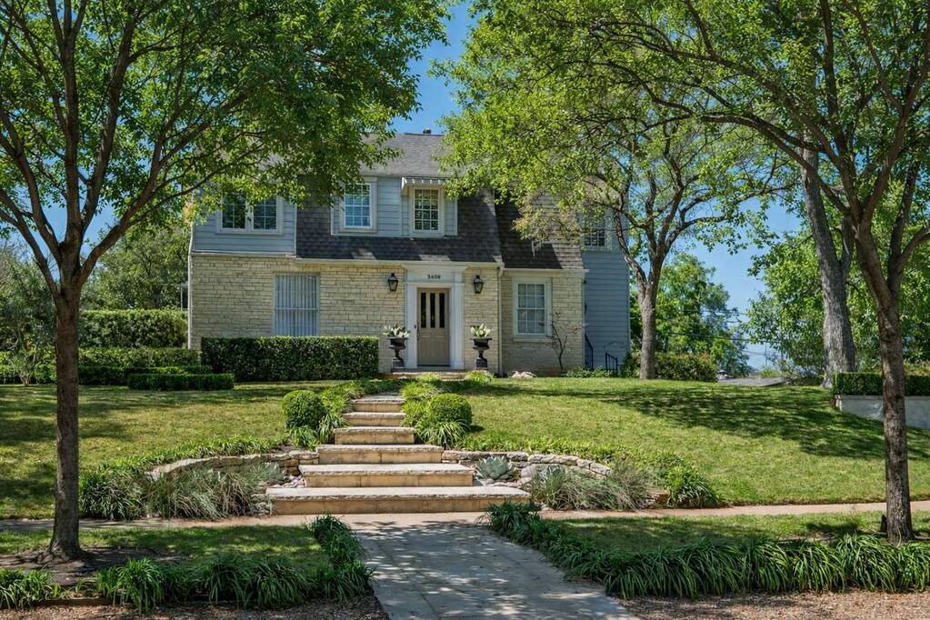 4 Bedroom Single Family Home/House's Image 32