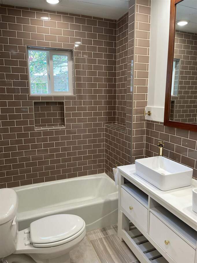 Single Family Home/House's Image 33