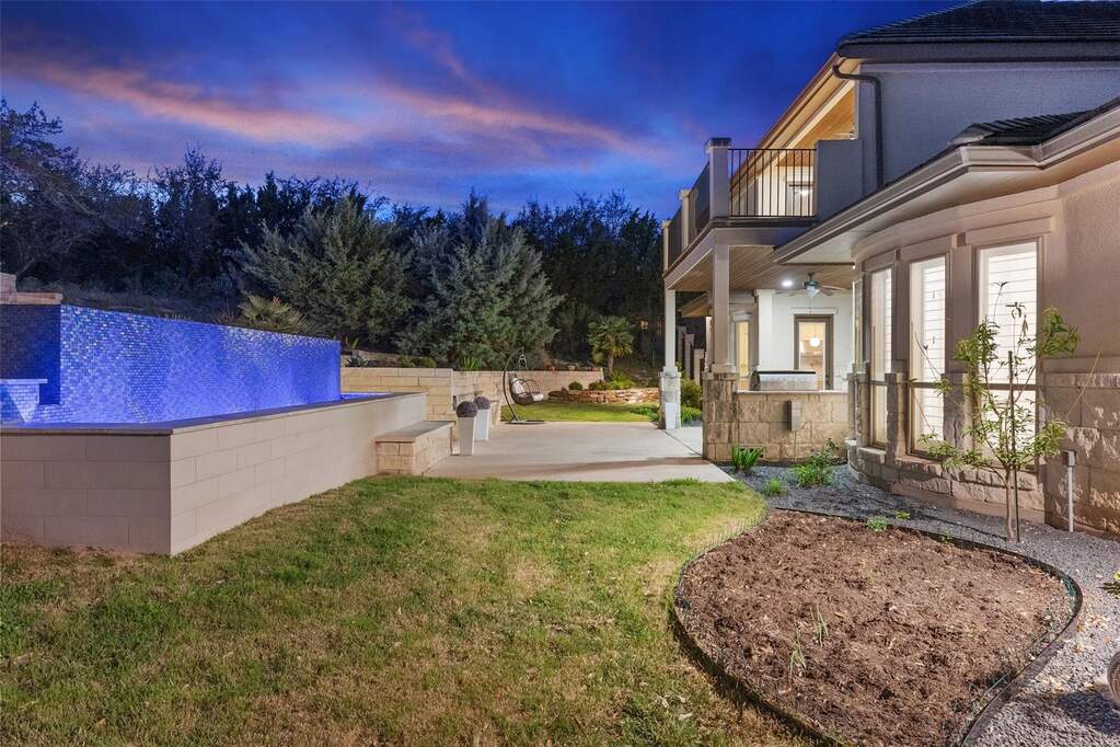 5 Bedroom Single Family Home/House's Image 24
