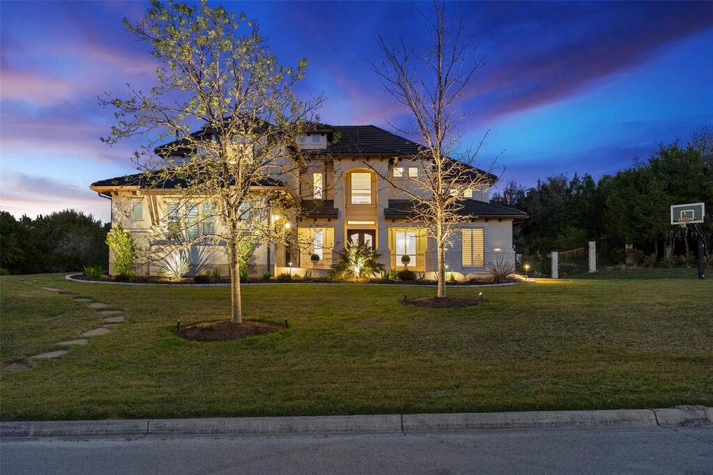 5 Bedroom Single Family Home/House's Image 25