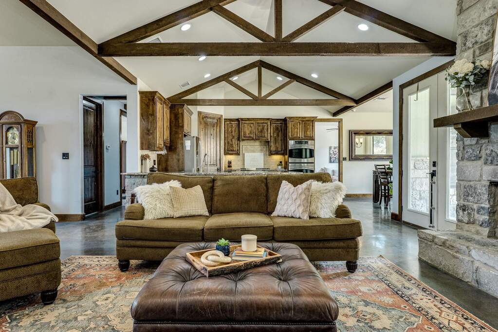 4 Bedroom Single Family Home/House's Image 10