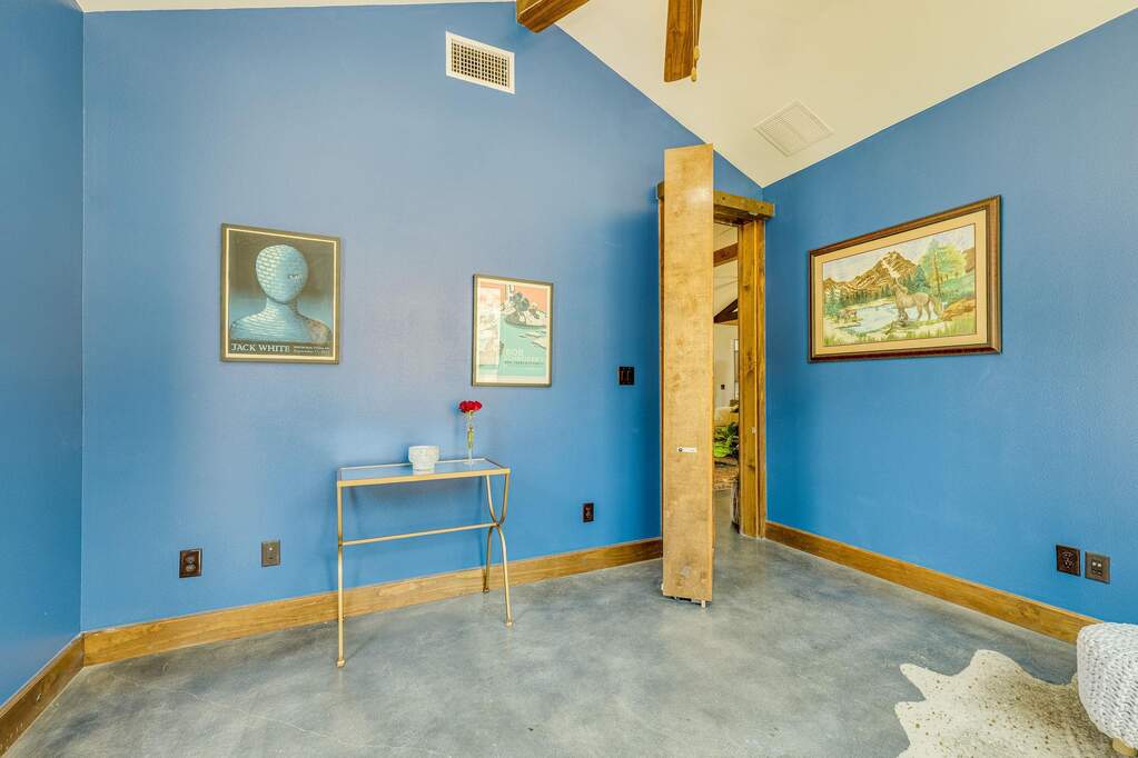4 Bedroom Single Family Home/House's Image 12