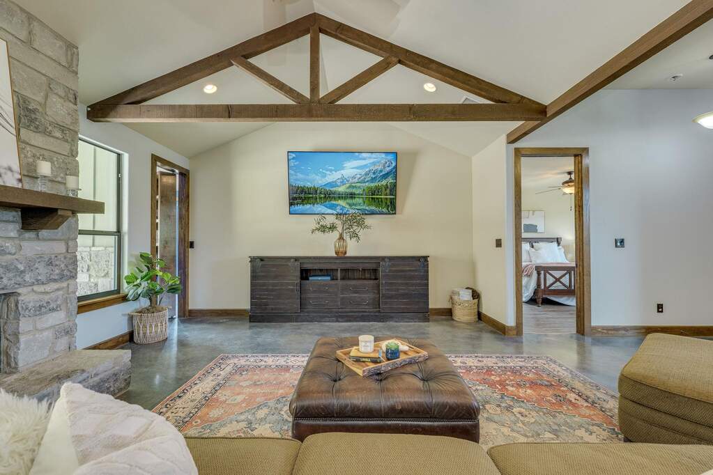 4 Bedroom Single Family Home/House's Image 14