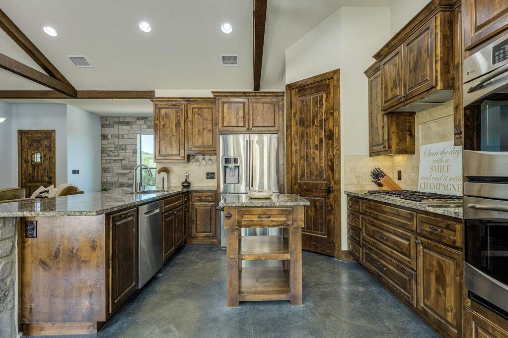 4 Bedroom Single Family Home/House's Image 16