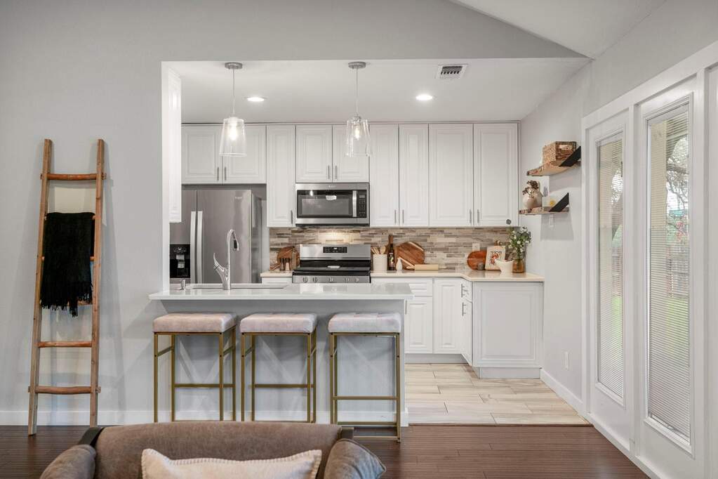 3 Bedroom Single Family Home/House's Image 11