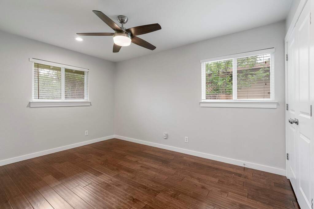 3 Bedroom Single Family Home/House's Image 25