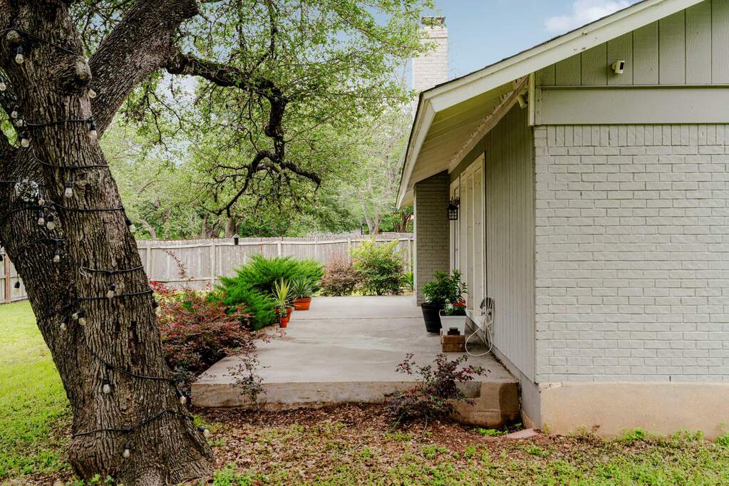 3 Bedroom Single Family Home/House's Image 28