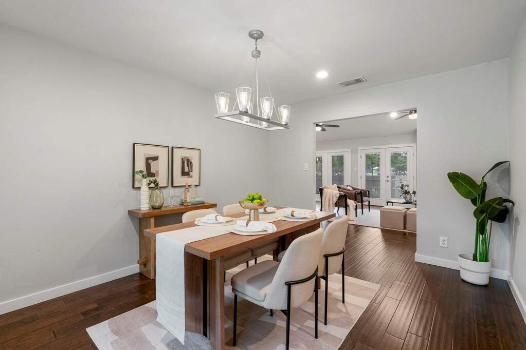 3 Bedroom Single Family Home/House's Image 3