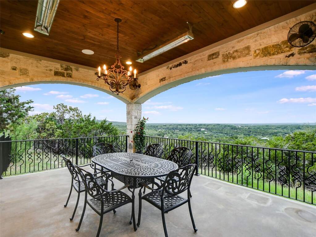 3 Bedroom Farm/Ranch/Plantation's Image 17