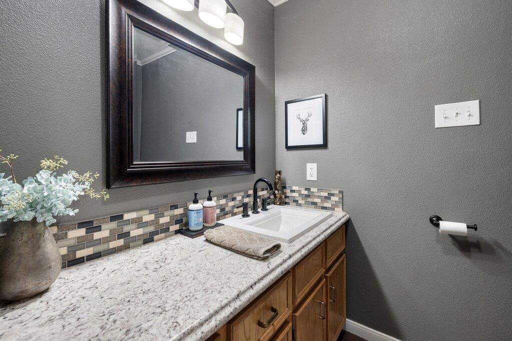 3 Bedroom Single Family Home/House's Image 17