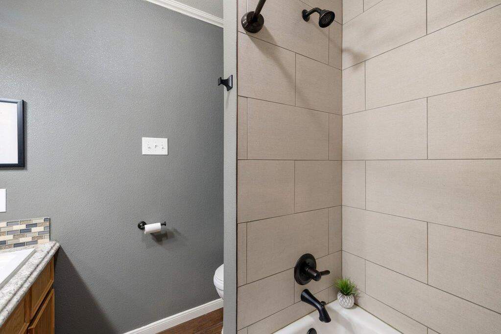 3 Bedroom Single Family Home/House's Image 18