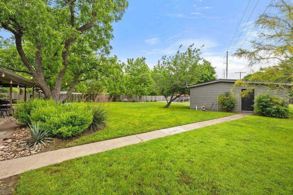 3 Bedroom Single Family Home/House's Image 23