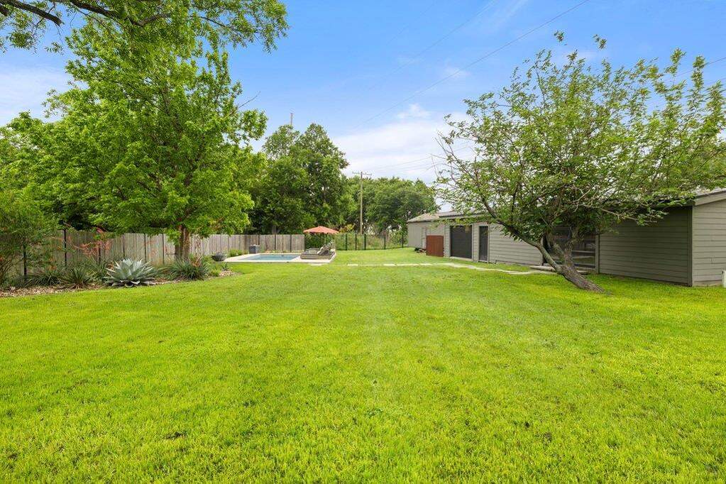 3 Bedroom Single Family Home/House's Image 28