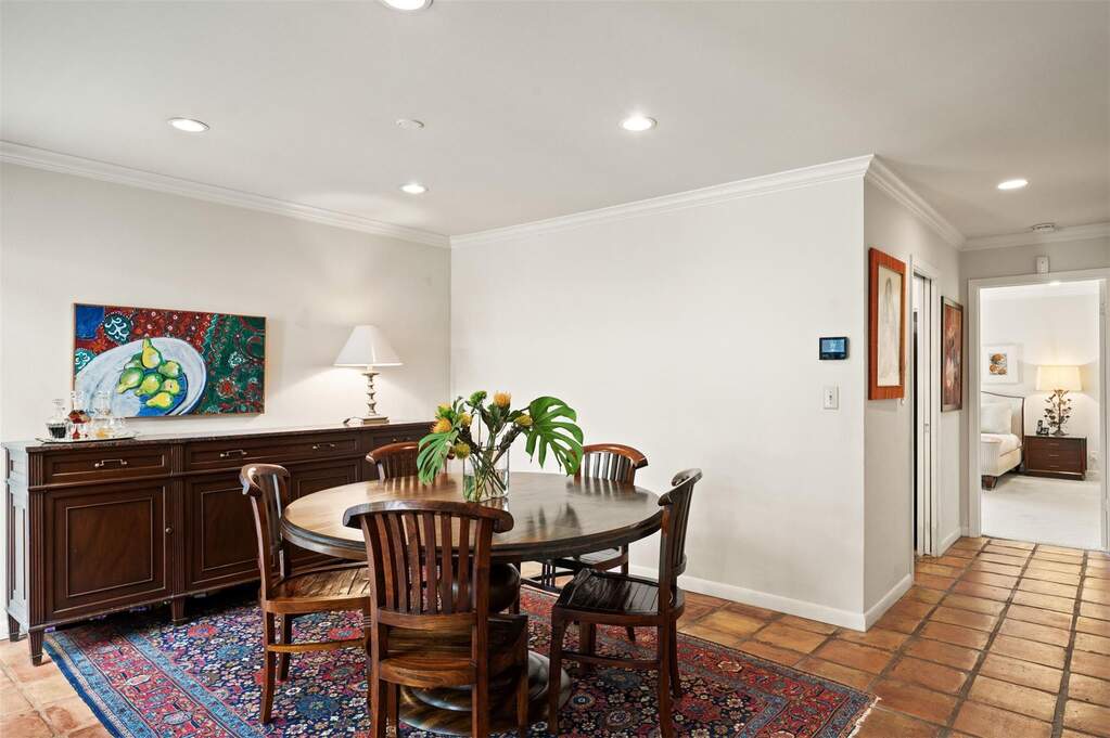 3 Bedroom Apartment/Flat's Image 16