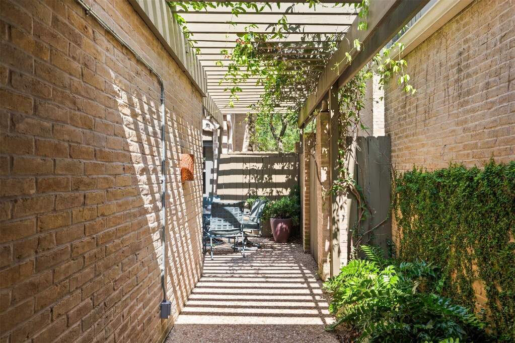 The atrium courtyard is completely private and sits right in the middle of everything, making it the perfect spot to hang out with a book or host a dinner outside
