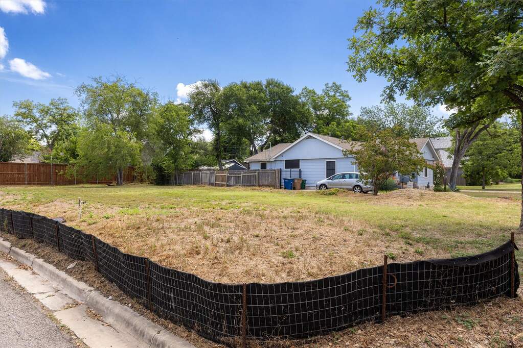 Land/Vacant Land's Image 7