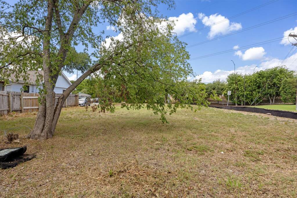Land/Vacant Land's Image 13