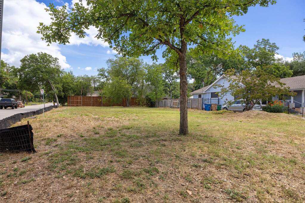 Land/Vacant Land's Image 6