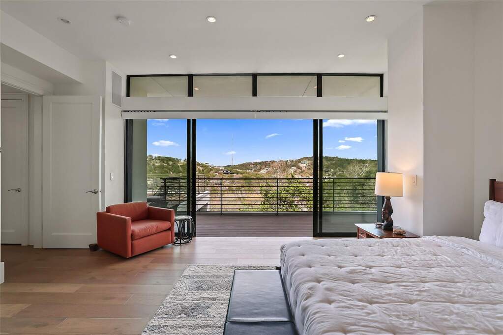 4 Bedroom Single Family Home/House's Image 26