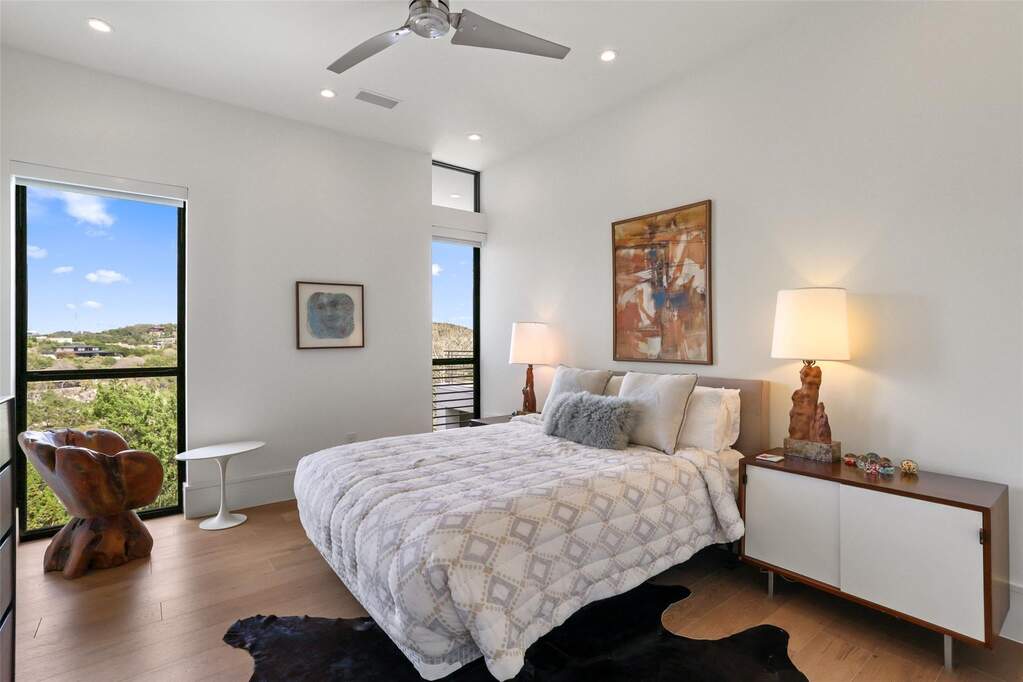 4 Bedroom Single Family Home/House's Image 28