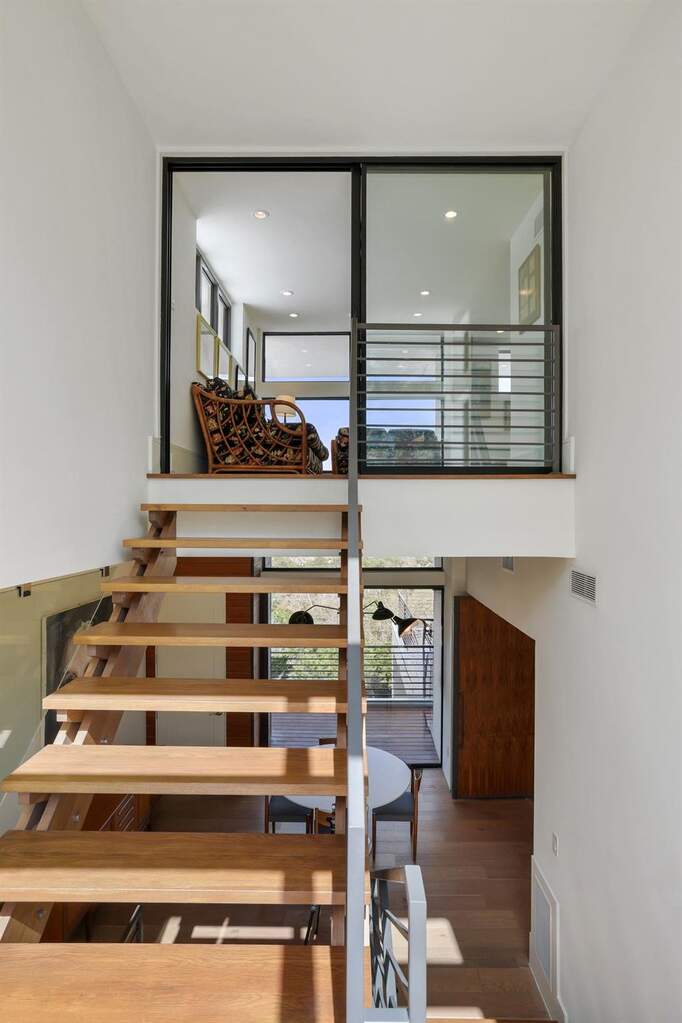 4 Bedroom Single Family Home/House's Image 31