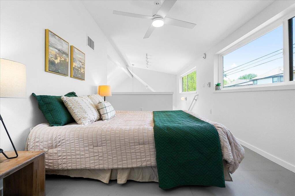 4 Bedroom Single Family Home/House's Image 11