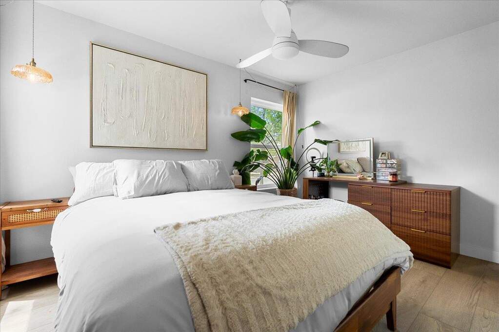 4 Bedroom Single Family Home/House's Image 25