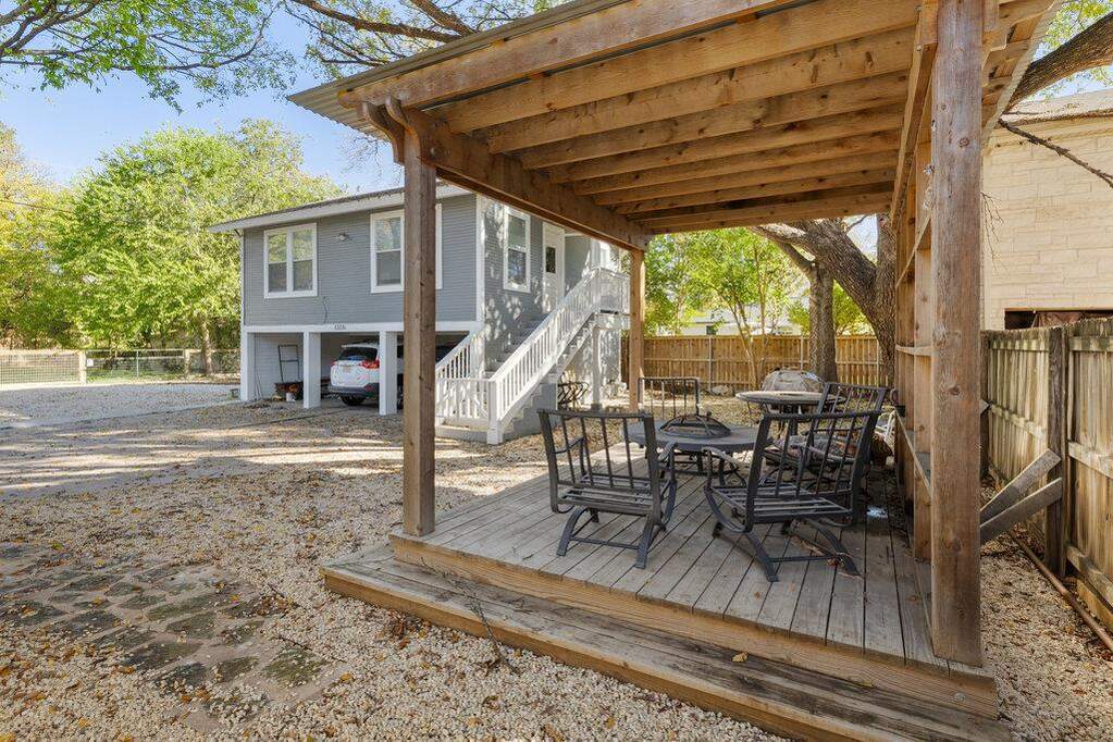 5 Bedroom Multi Unit's Image 23