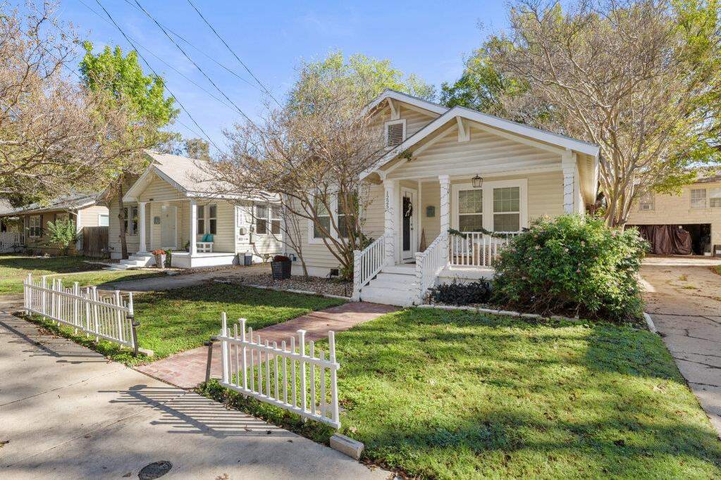 5 Bedroom Multi Unit's Image 26