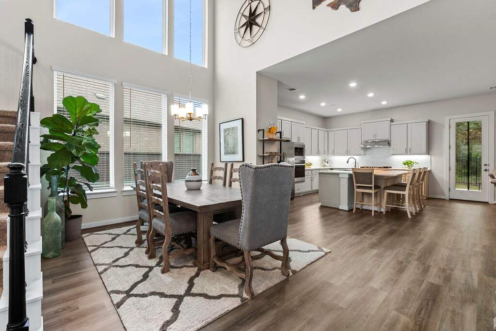 4 Bedroom Single Family Home/House's Image 9