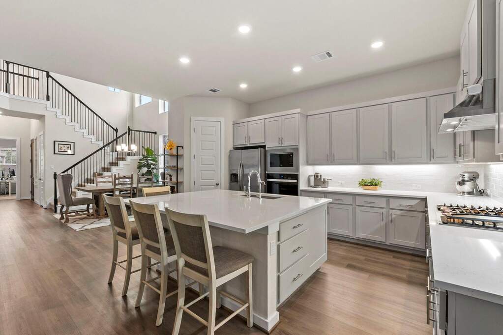 4 Bedroom Single Family Home/House's Image 10