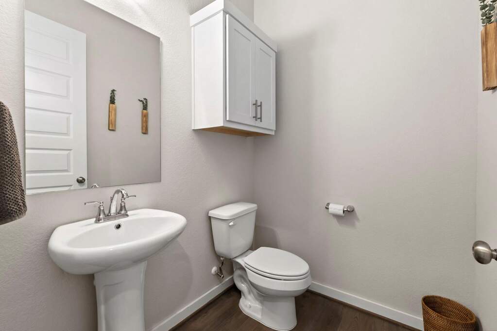 4 Bedroom Single Family Home/House's Image 14