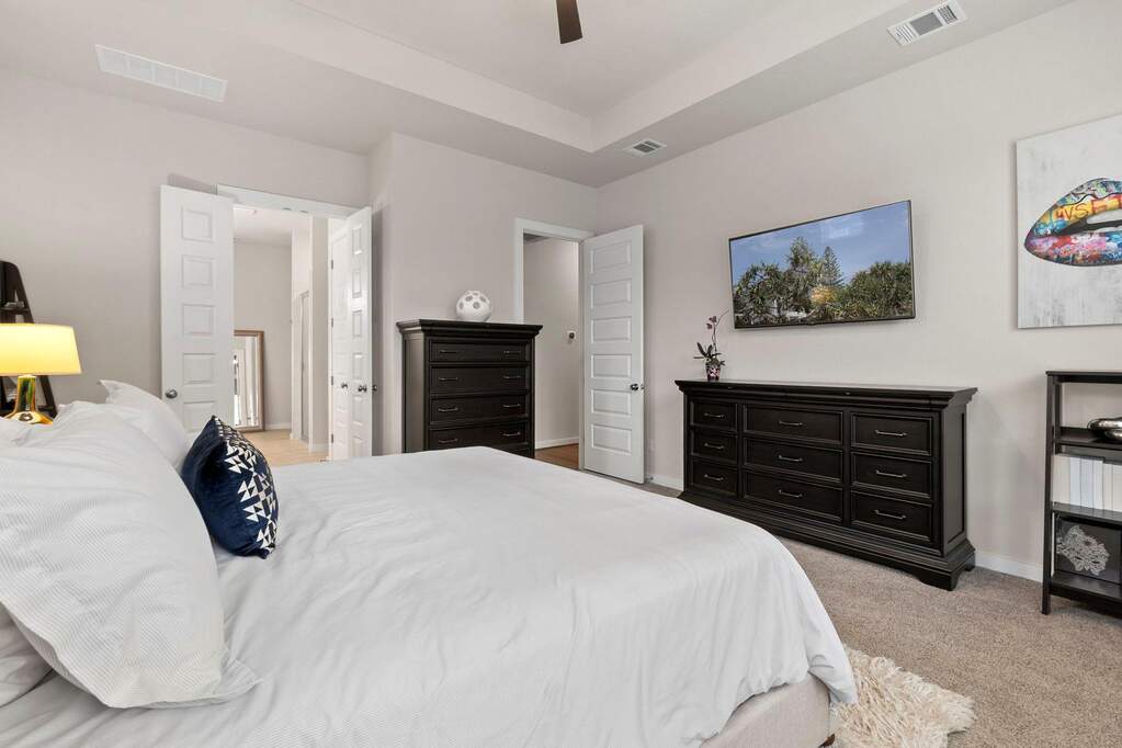 4 Bedroom Single Family Home/House's Image 15