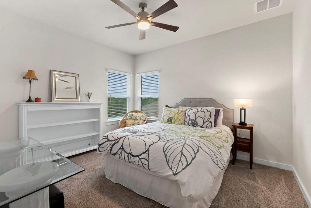 4 Bedroom Single Family Home/House's Image 28