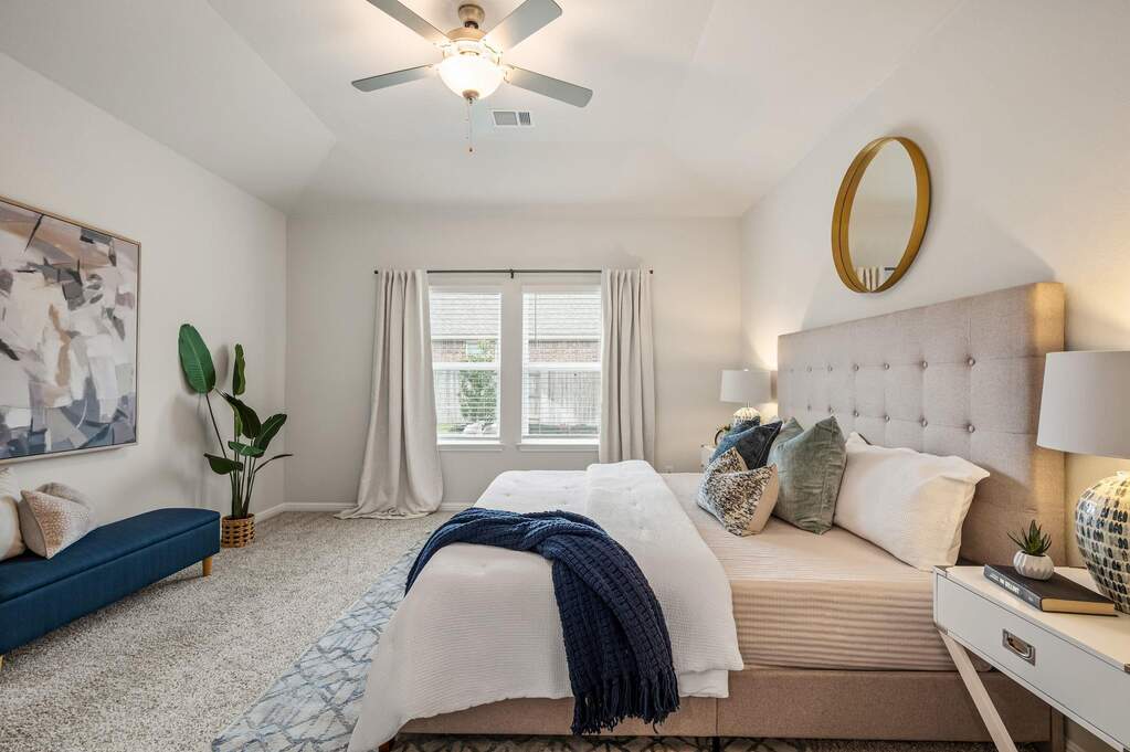 5 Bedroom Single Family Home/House's Image 18