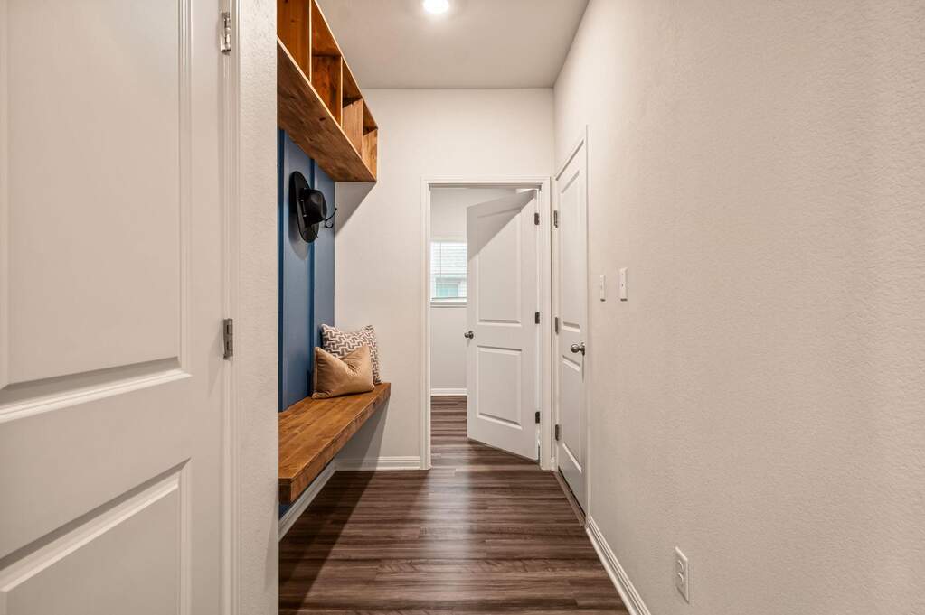 5 Bedroom Single Family Home/House's Image 25
