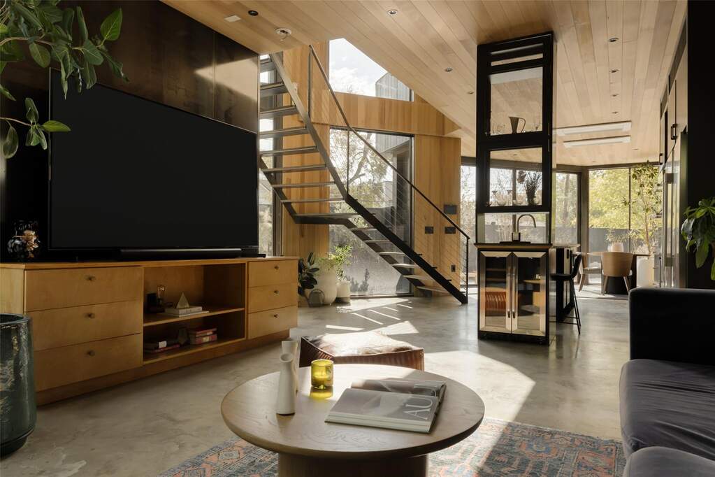 3 Bedroom Single Family Home/House's Image 7
