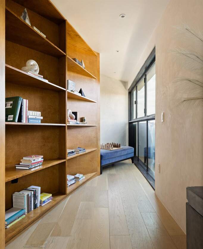3 Bedroom Single Family Home/House's Image 29