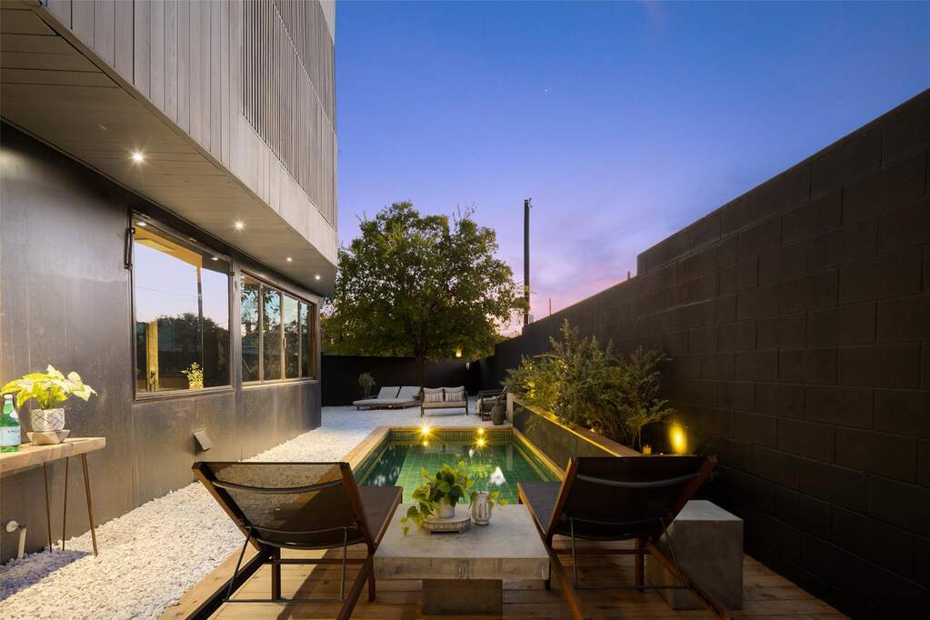 3 Bedroom Single Family Home/House's Image 4