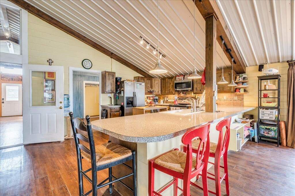 3 Bedroom Single Family Home/House's Image 11
