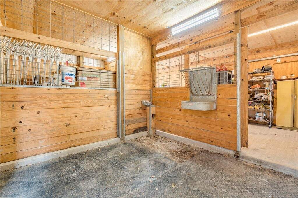 3 Bedroom Single Family Home/House's Image 27