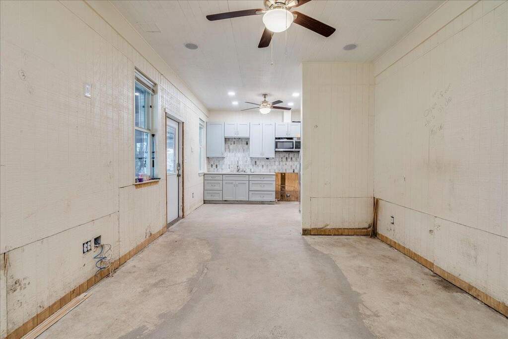 3 Bedroom Single Family Home/House's Image 35
