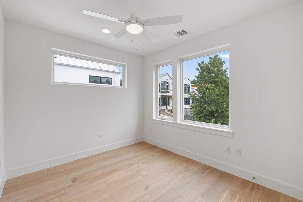 3 Bedroom Single Family Home/House's Image 18