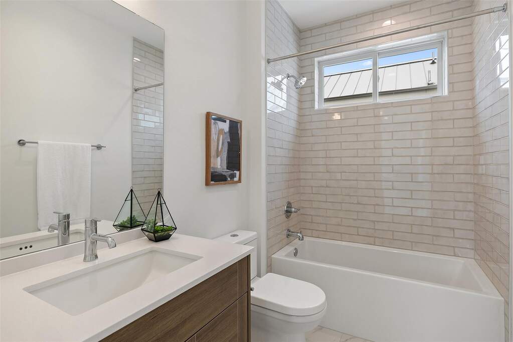 3 Bedroom Single Family Home/House's Image 19