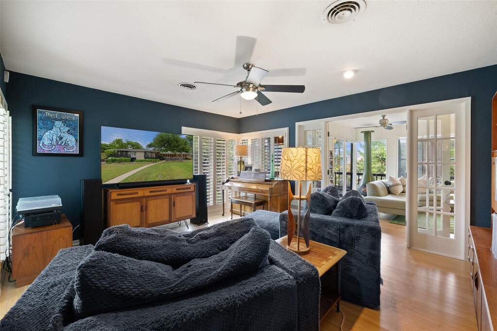3 Bedroom Single Family Home/House's Image 14