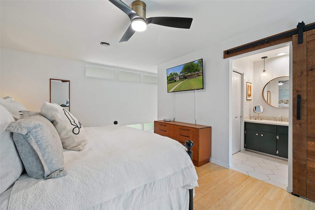 3 Bedroom Single Family Home/House's Image 17